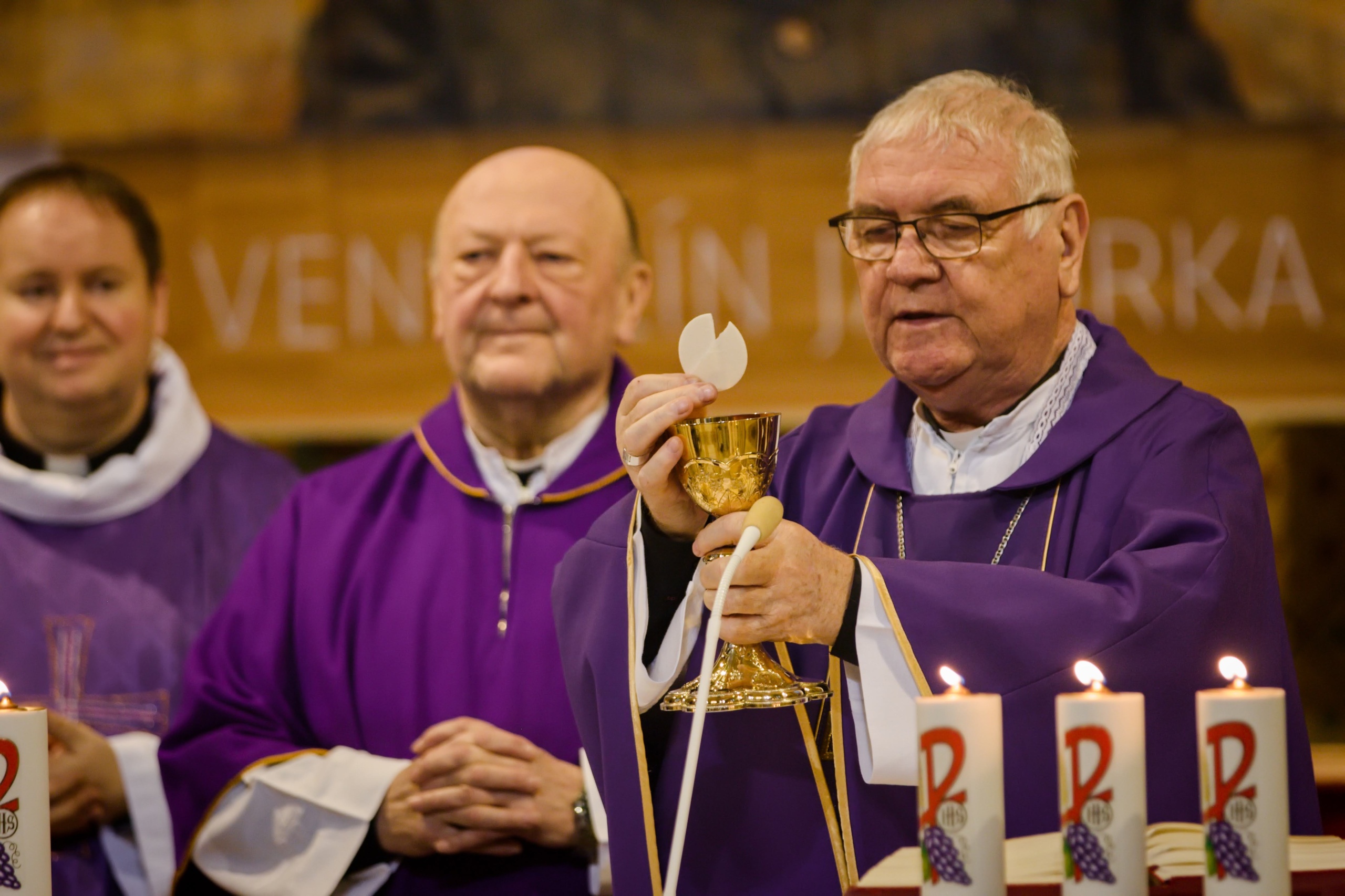 tomáš galis, františek gábriš sj, dušan seman